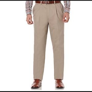 Savage pleated comfort waist dress pants tan cuffed comfort waist 42/32
C